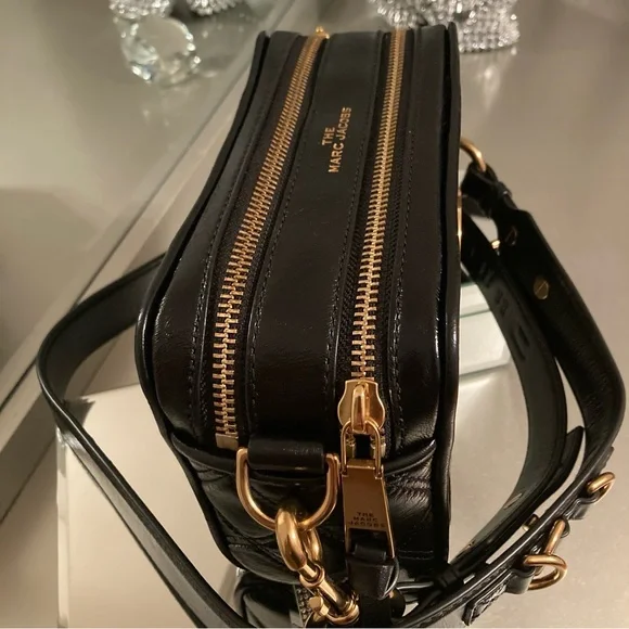 Authentic w Tag MARC JACOBS Quilted Softshot 21 Crossbody Bag Black Gold - Picture 5 of 14